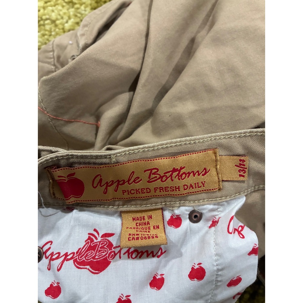 Apple Bottoms Khaki Cargo Shorts Size 13/14 Y2K‎ Tan Red Contrast Stitching 11in - Picture 4 of 7